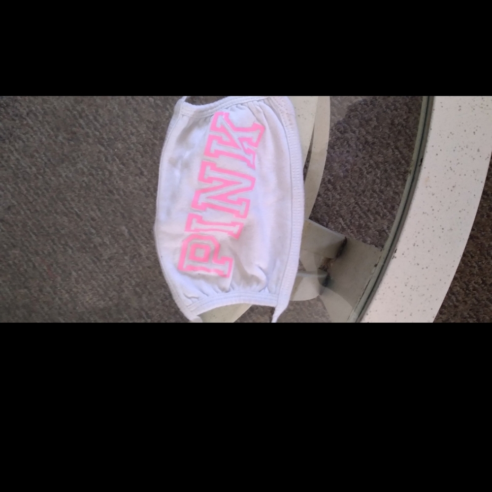 PINK Face Mask. Really Cute.